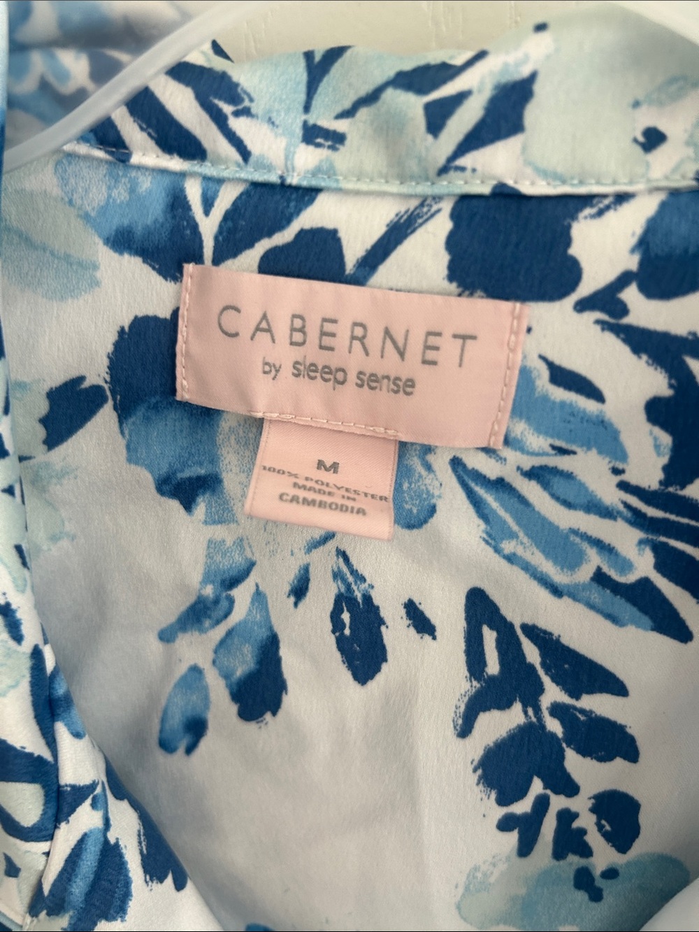 Cabernet White and Blue Floral Women's Pajama Set - Picture 2 of 6